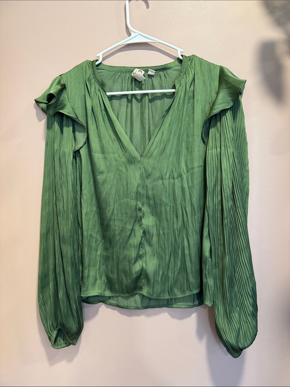 dolan Green V-Neck Pleated Long Sleeve Blouse